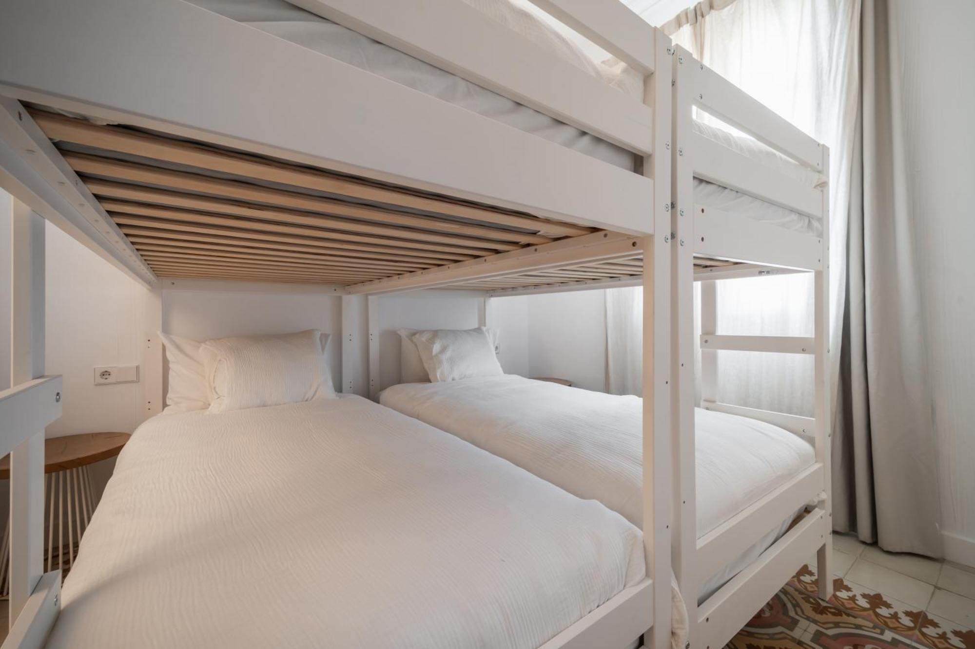 Llonga'S Hostel Ситадела Екстериор снимка