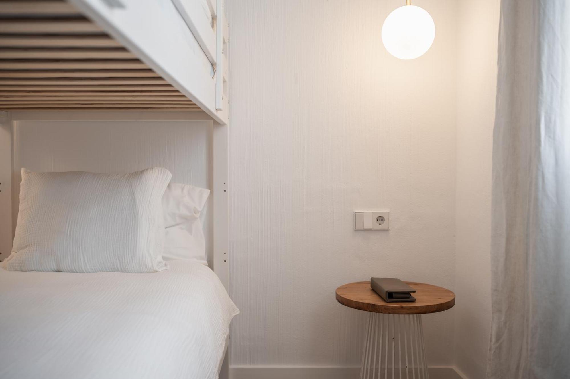 Llonga'S Hostel Ситадела Екстериор снимка