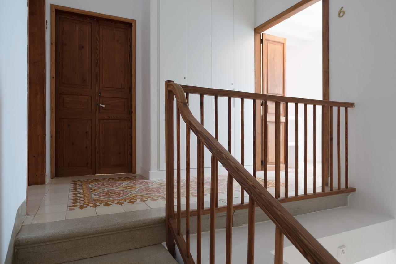 Llonga'S Hostel Ситадела Екстериор снимка